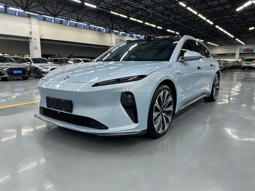 NIO ET5T
