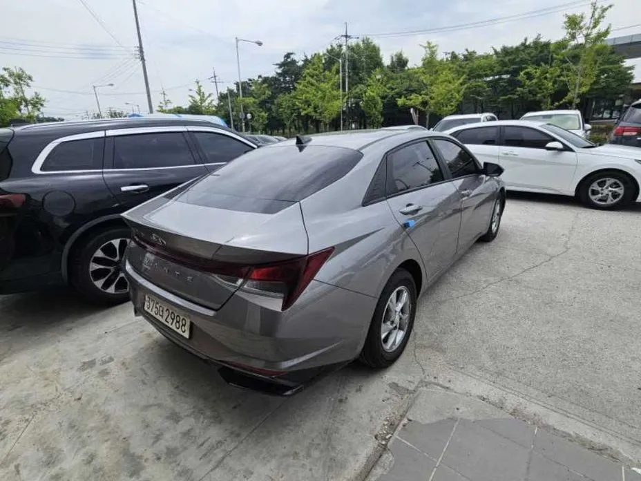 Hyundai AVANTE — фото 8