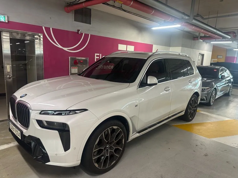 BMW X7 — фото 10