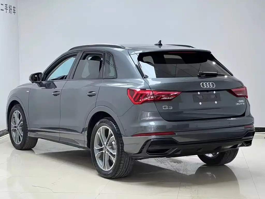 Audi Q3 — фото 9