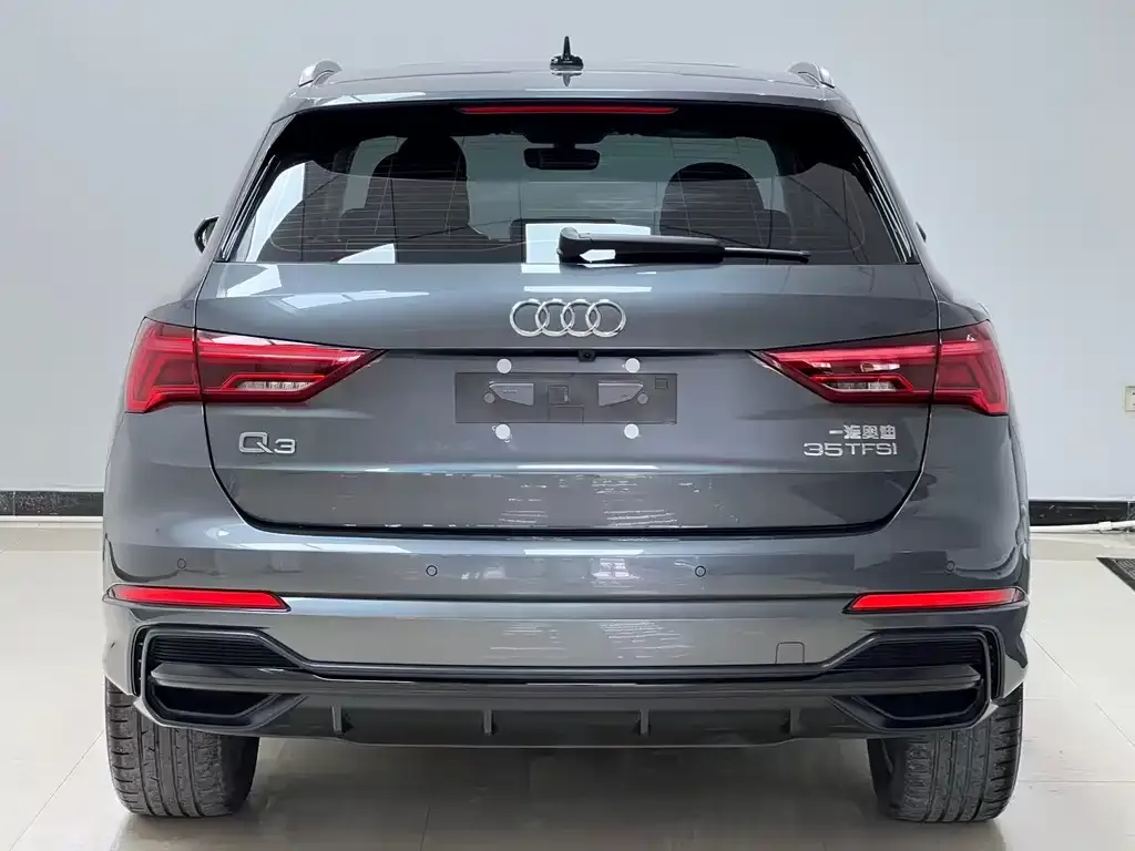 Audi Q3 — фото 5