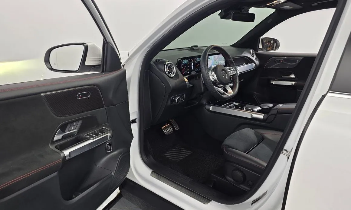 Mercedes-Benz GLB-Class — фото 10