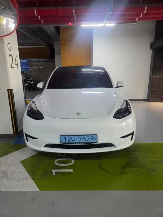 Tesla Model Y 2023 из KR, фото 5