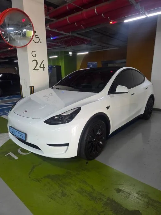 Tesla Model Y 2023 из KR, фото 6