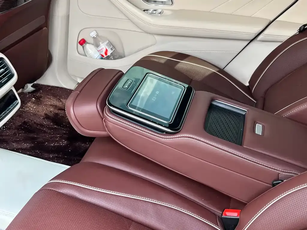 Mercedes-Benz GLS — фото 4