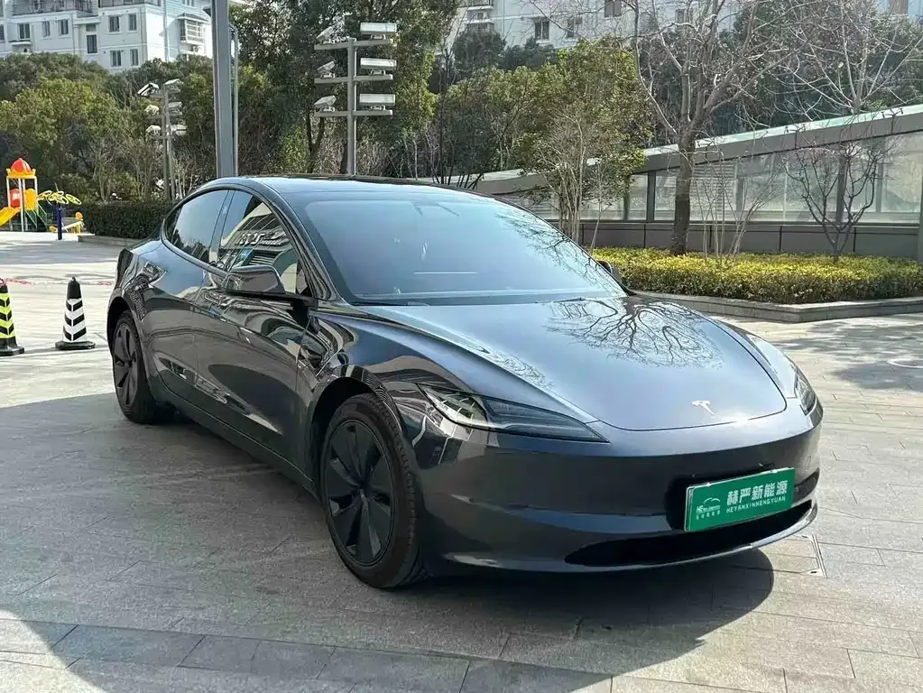 Tesla Model 3 — фото 8
