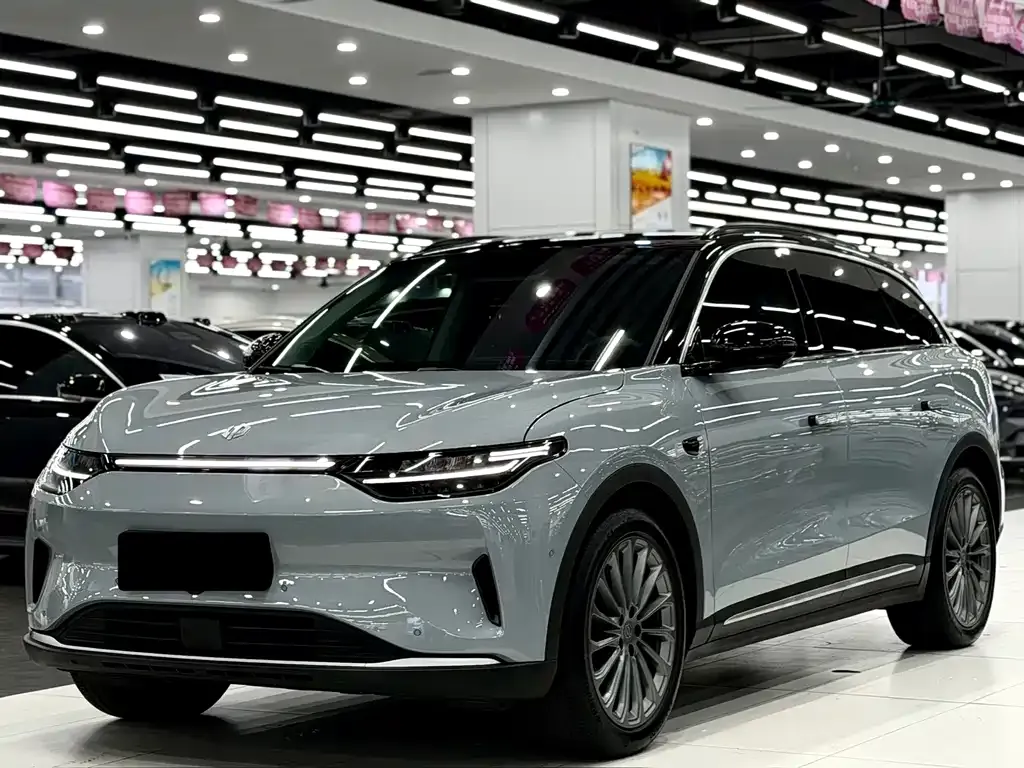 Leapmotor C11 — фото 1