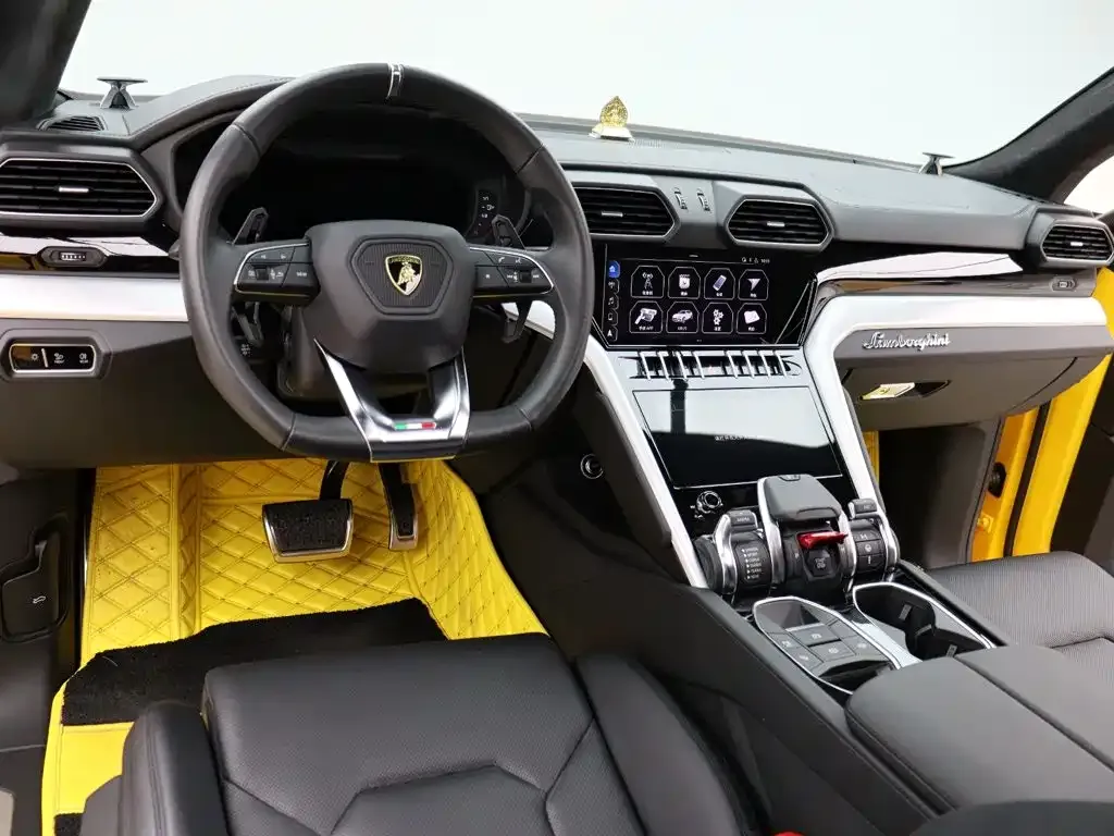 Lamborghini Urus — фото 10