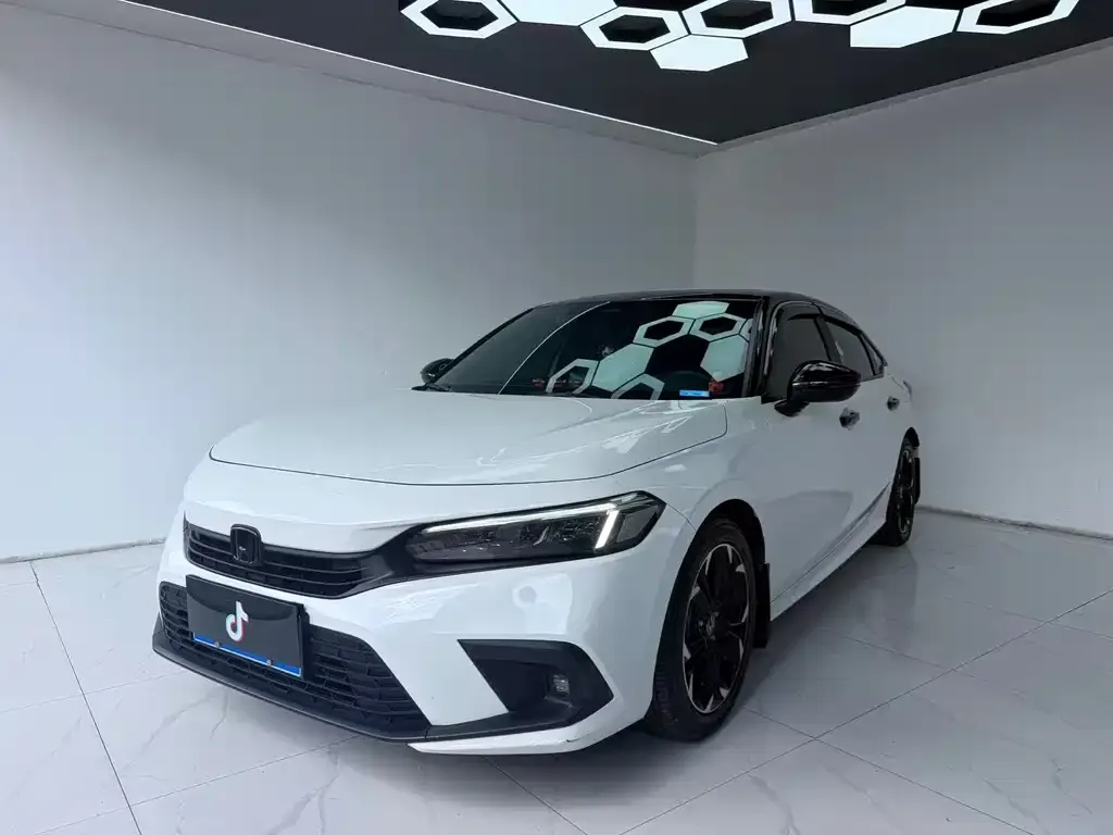 Honda Civic — фото 1