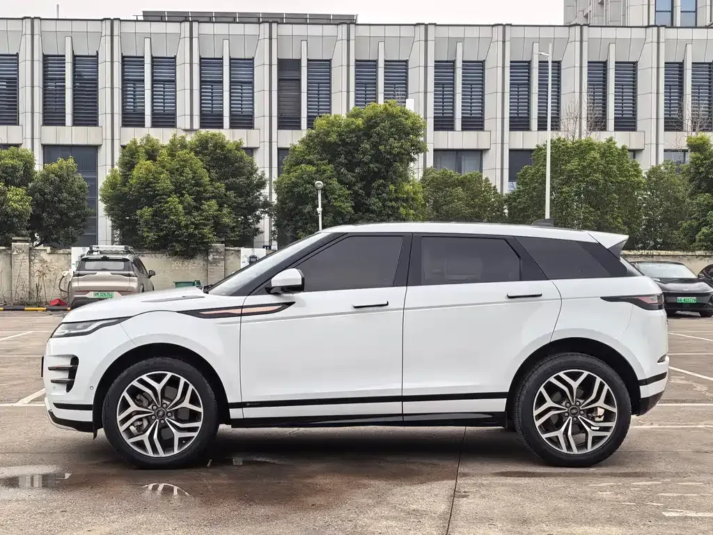 Land Rover Evoque — фото 6
