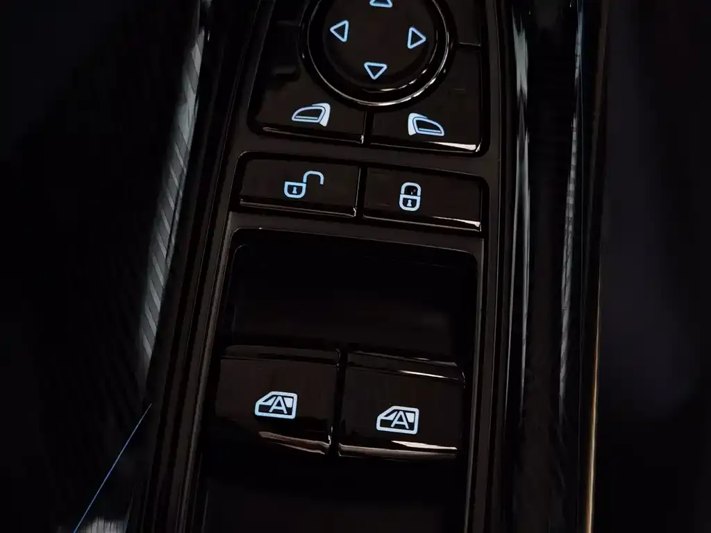 BYD Seal — фото 2