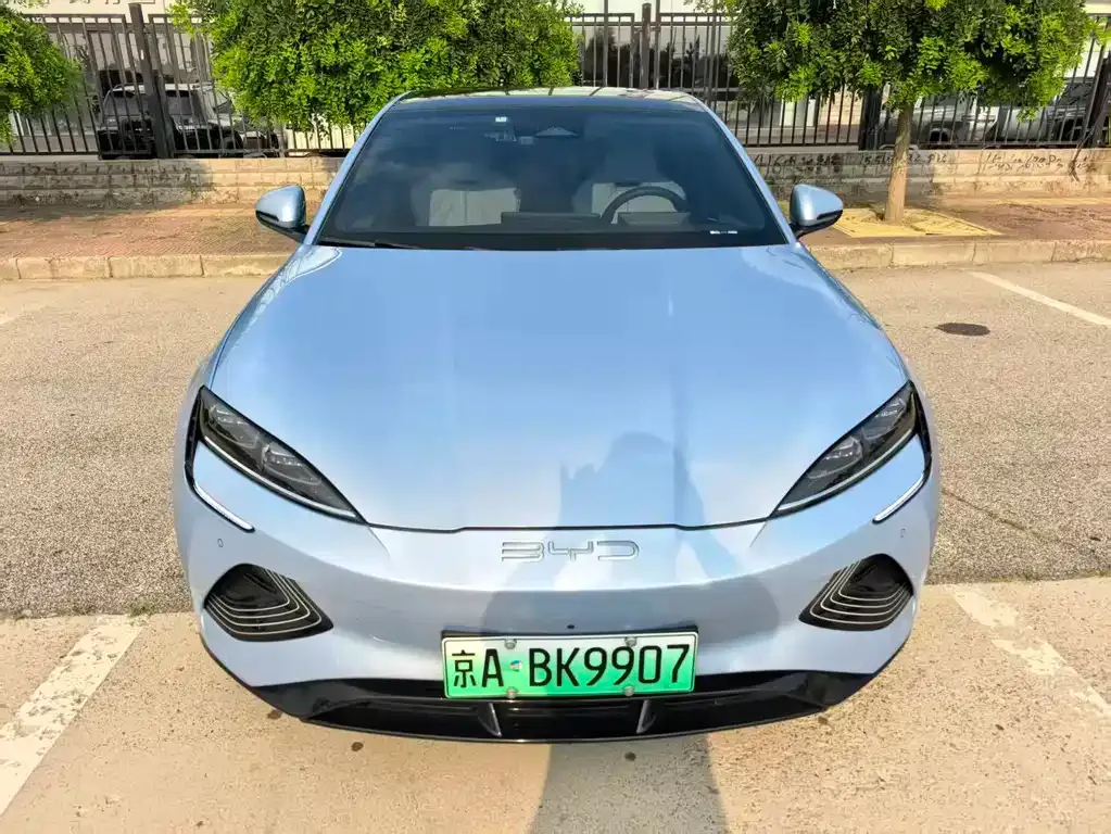 BYD Seal — фото 6
