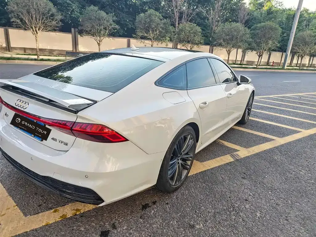 Audi A7 — фото 8