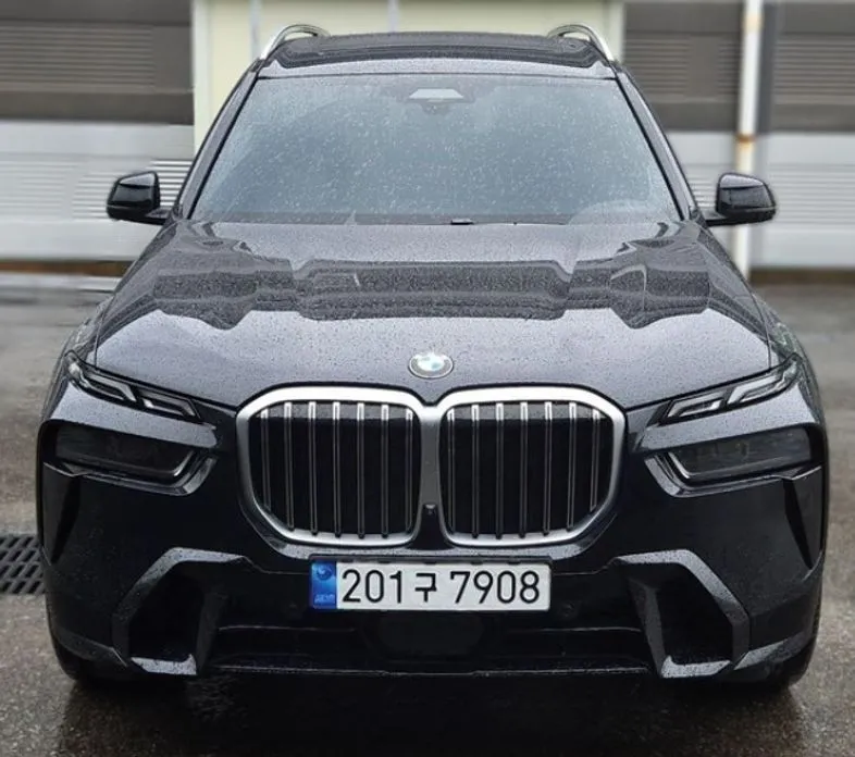 BMW X7 — фото 1