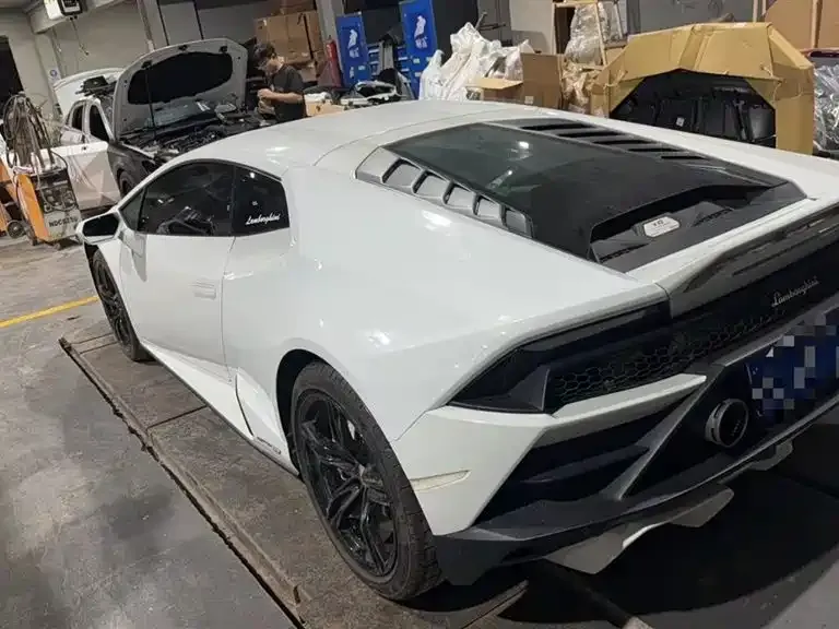 Lamborghini Huracan — фото 9