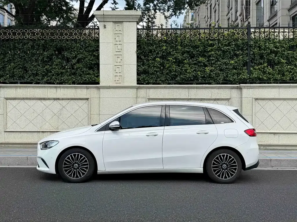 Mercedes-Benz B-Class — фото 9