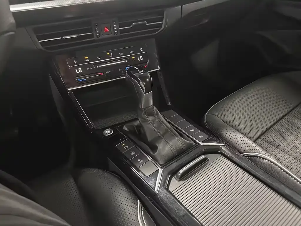 Volkswagen Passat — фото 6