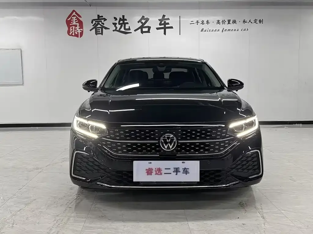 Volkswagen Passat — фото 3