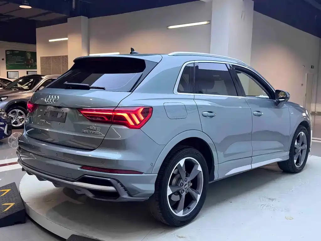 Audi Q3 — фото 6