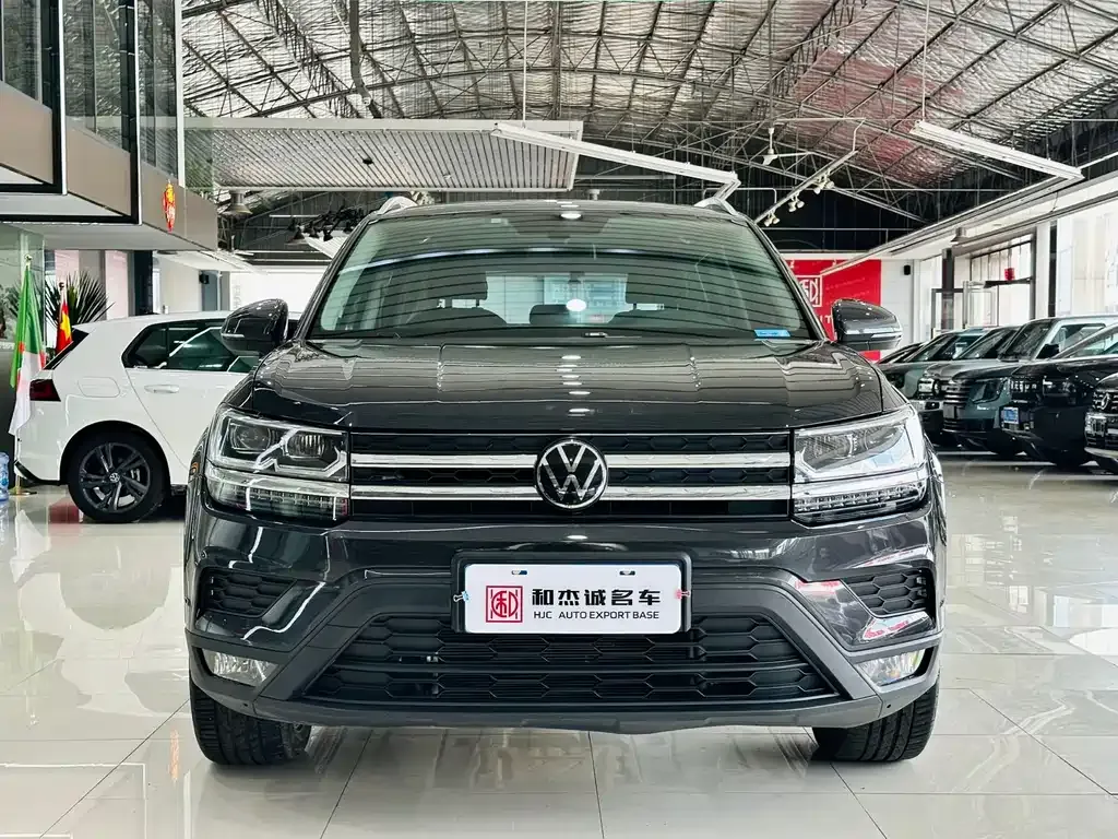 Volkswagen Tharu — фото 9