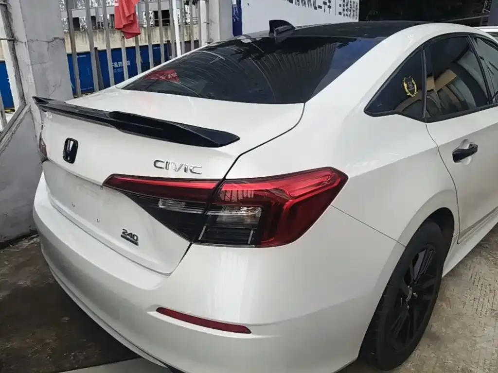 Honda Civic — фото 8
