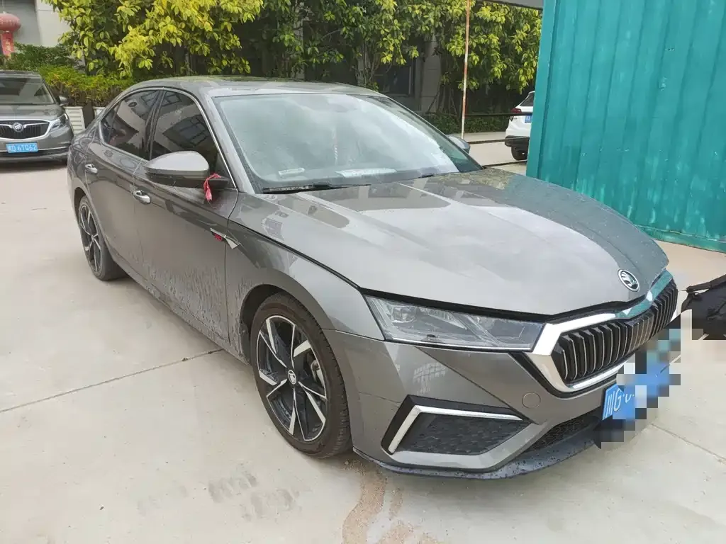 Skoda Octavia — фото 6