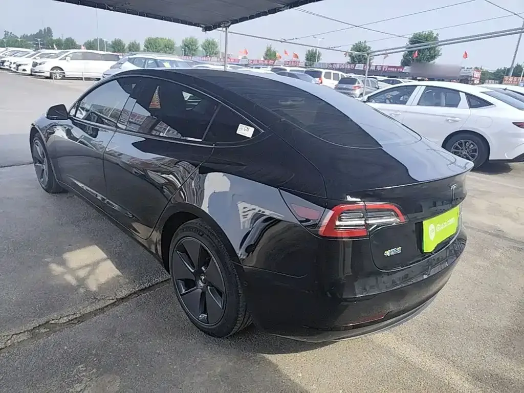Tesla Model 3 — фото 4