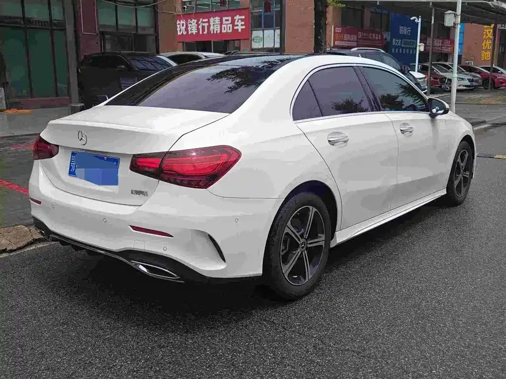 Mercedes-Benz A-Class — фото 10