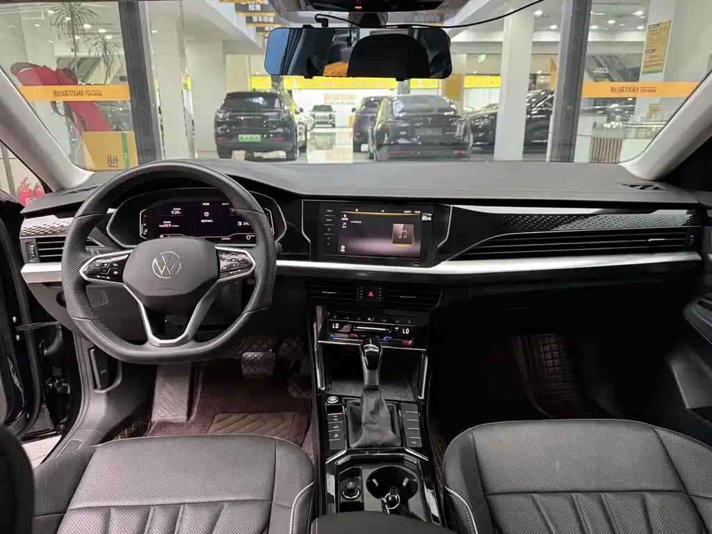 Volkswagen Passat — фото 4