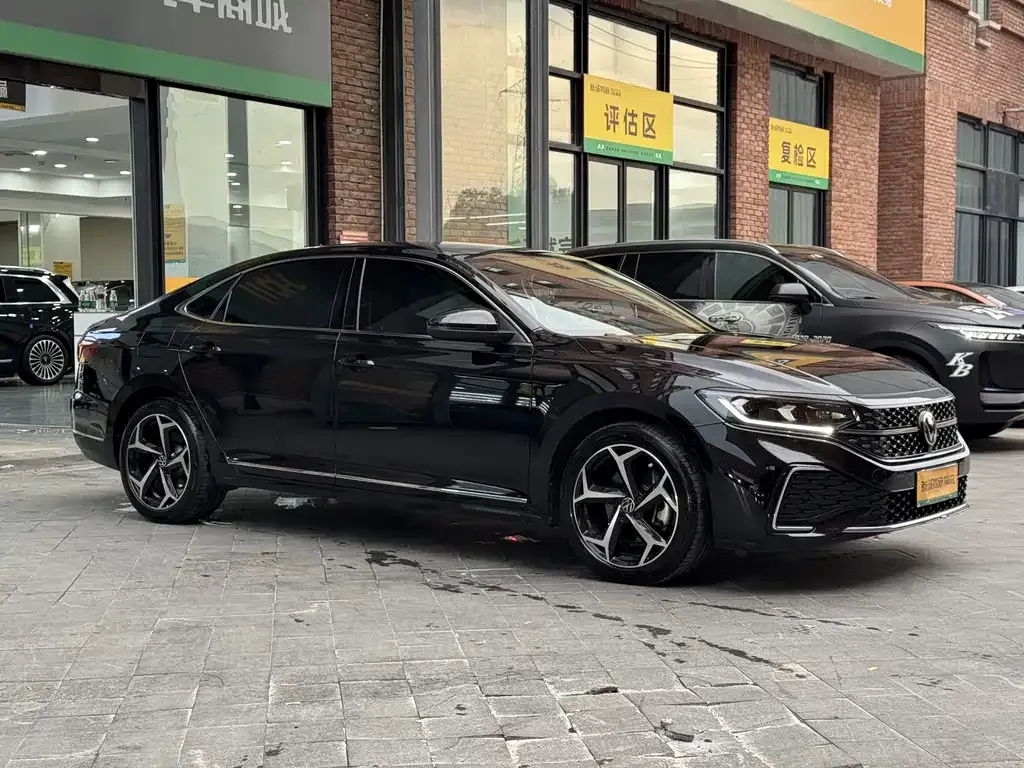 Volkswagen Passat — фото 8
