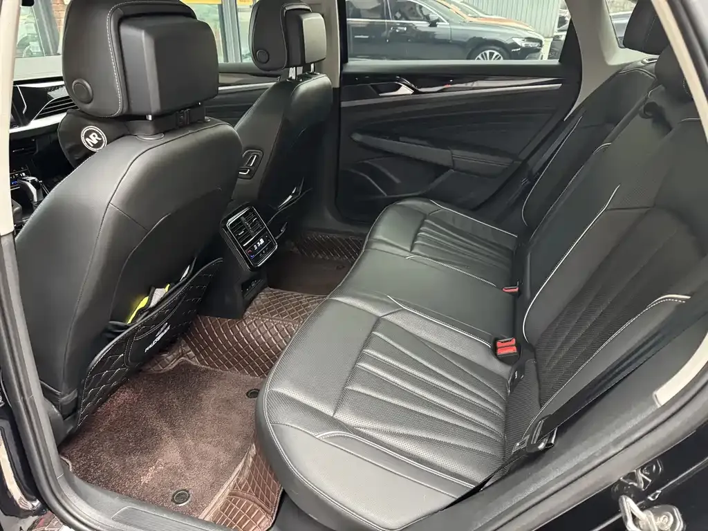 Volkswagen Passat — фото 3