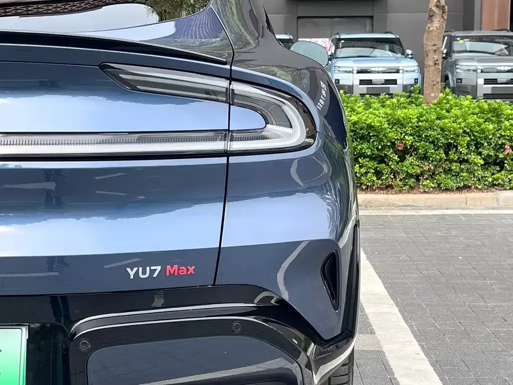 Xiaomi YU7 — фото 2