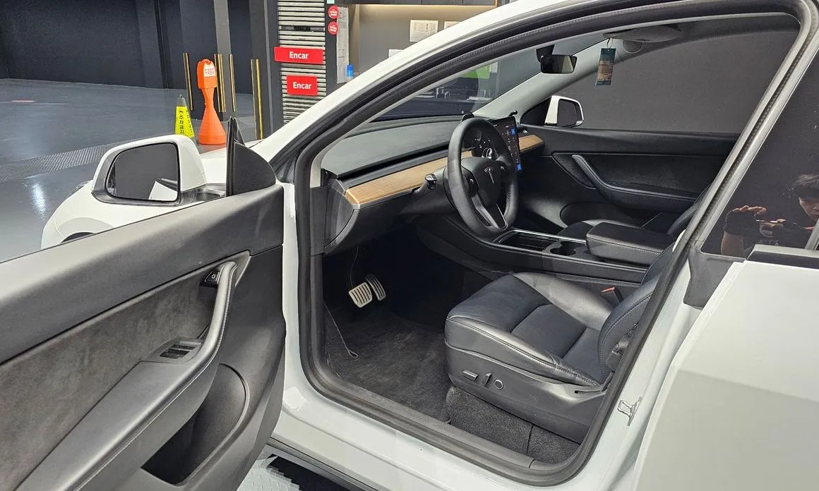 Tesla Model Y 2021 из KR, фото 10