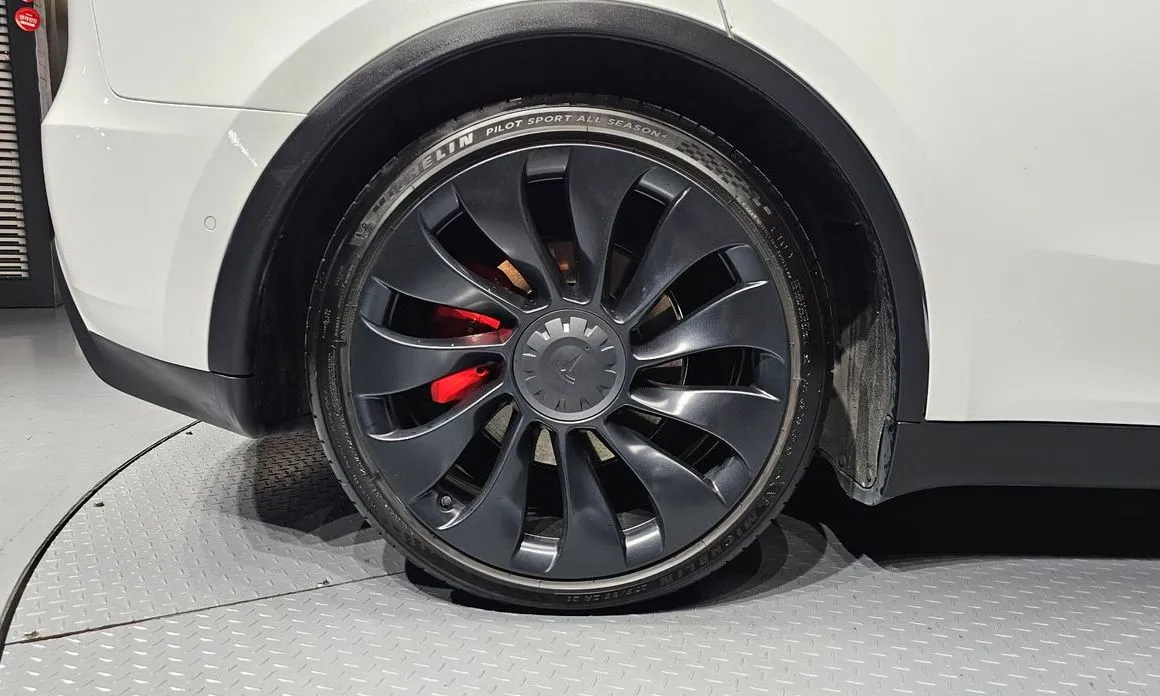 Tesla Model Y 2021 из KR, фото 5