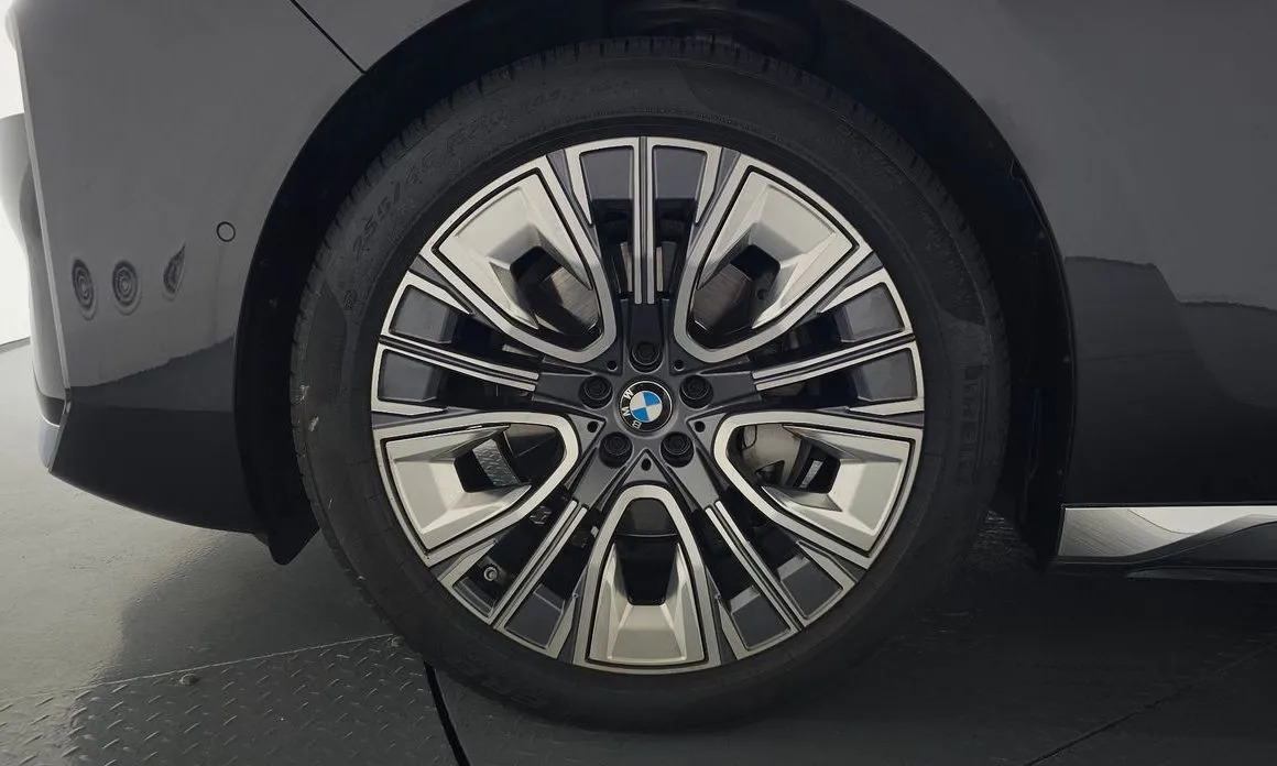 BMW 7-Series 2023 из KR, фото 4