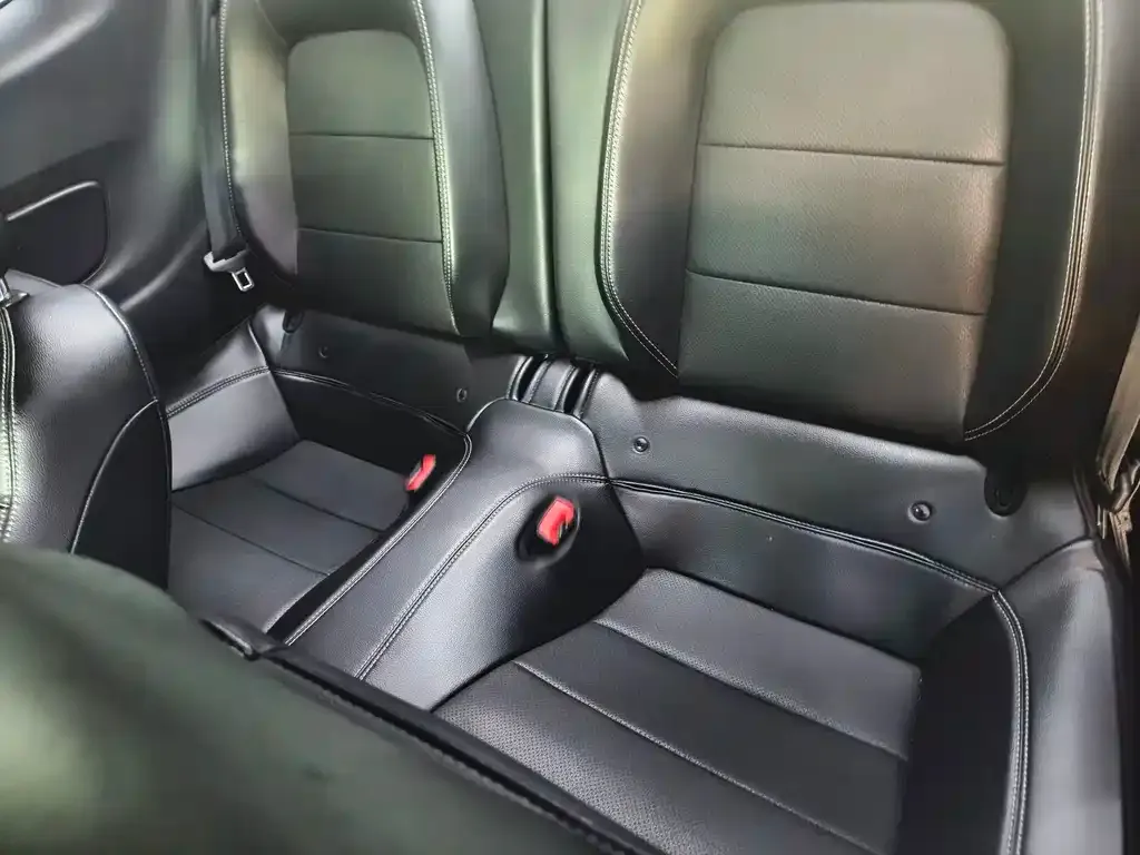 Ford Mustang 2022 из CN, фото 2