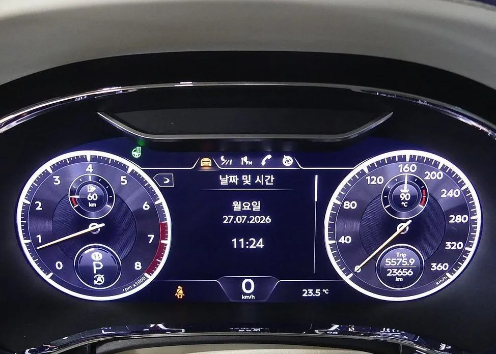 Bentley Flying Spur — фото 10