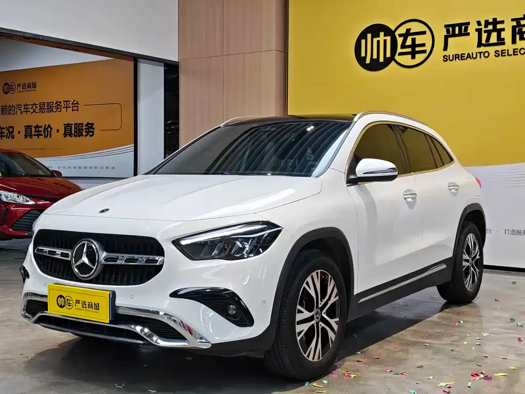 Mercedes-Benz GLA — фото 1