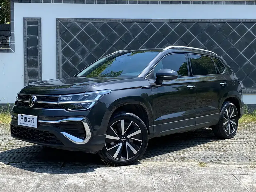 Volkswagen Tharu — фото 1