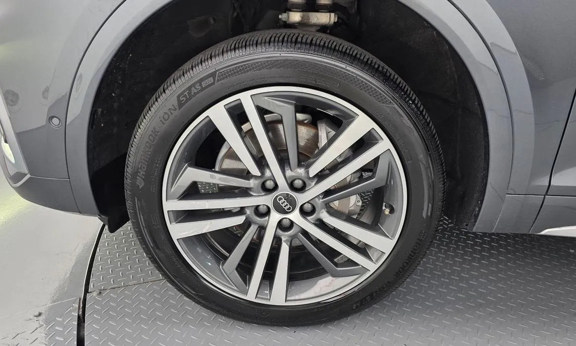 Audi Q5 2021 из KR, фото 8