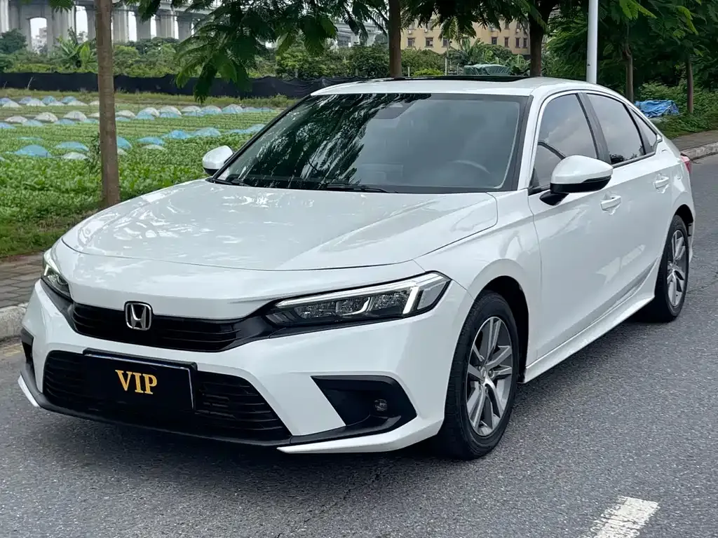 Honda Civic — фото 1