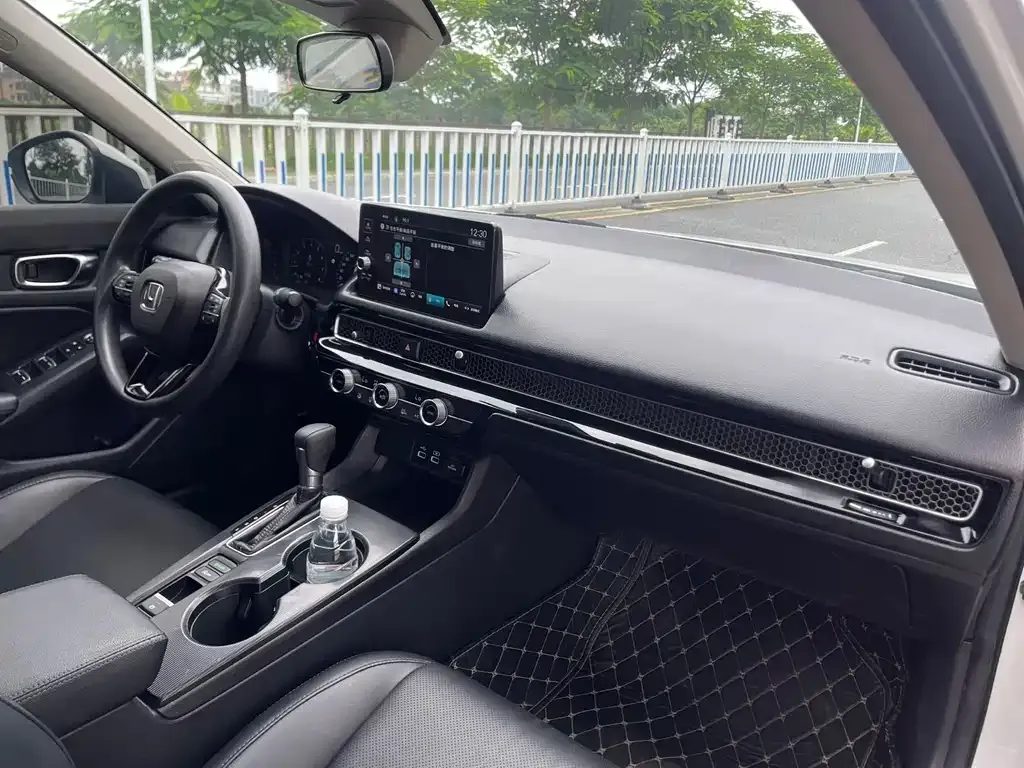 Honda Civic — фото 5