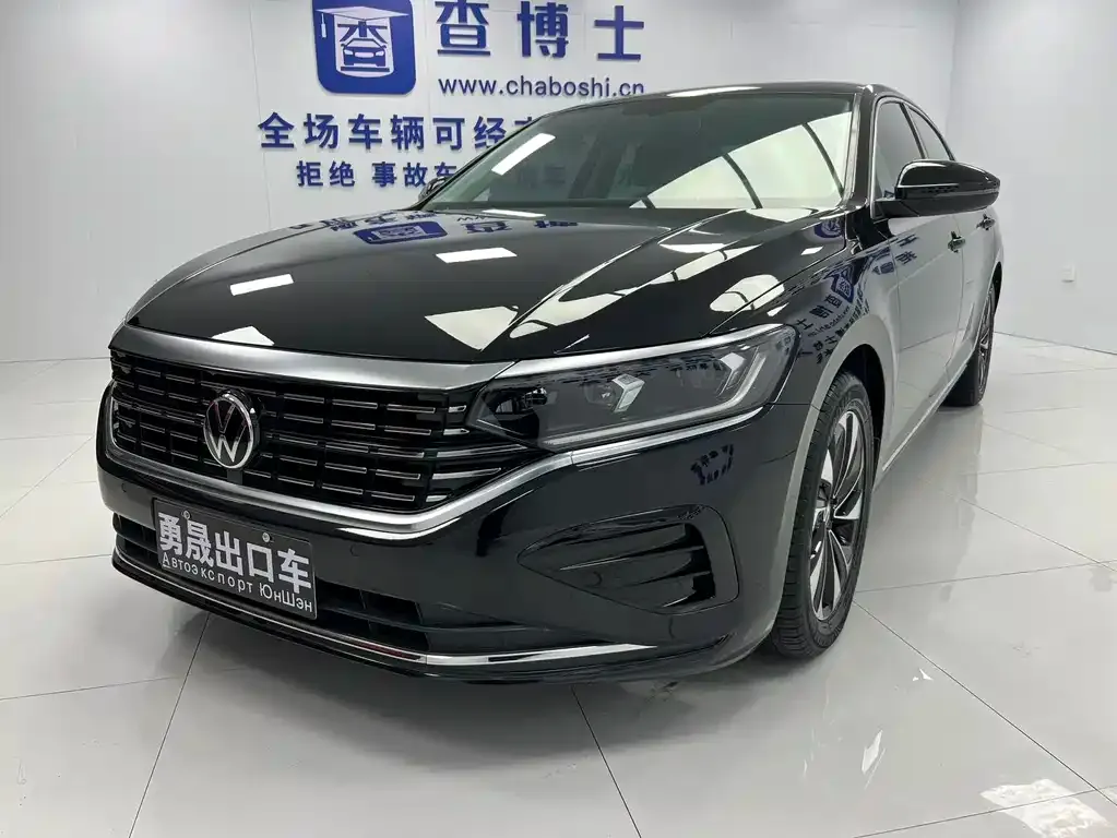 Volkswagen Passat — фото 1
