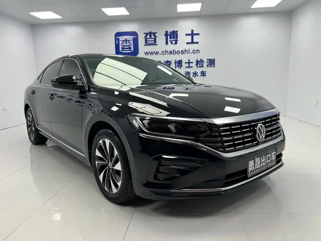 Volkswagen Passat — фото 10
