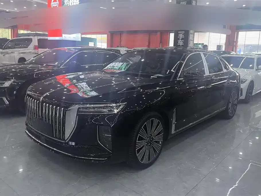 Hongqi H9 — фото 1