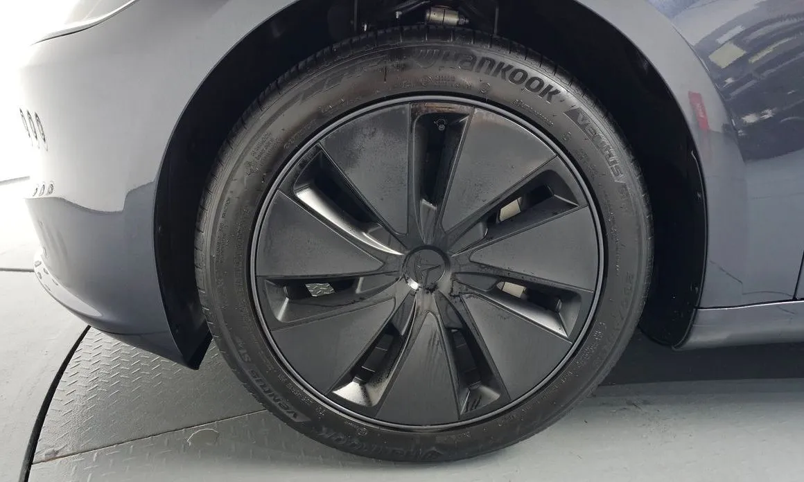 Tesla Model 3 2025 из KR, фото 6