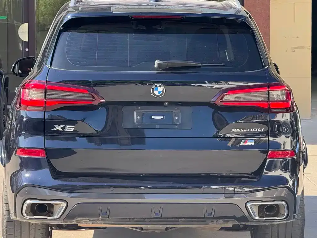 BMW X5 — фото 2
