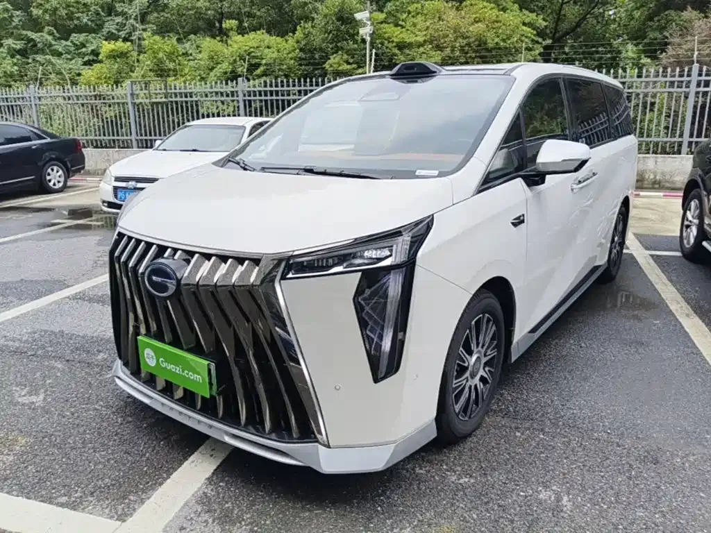 GAC Motor Trumpchi M8 — фото 1