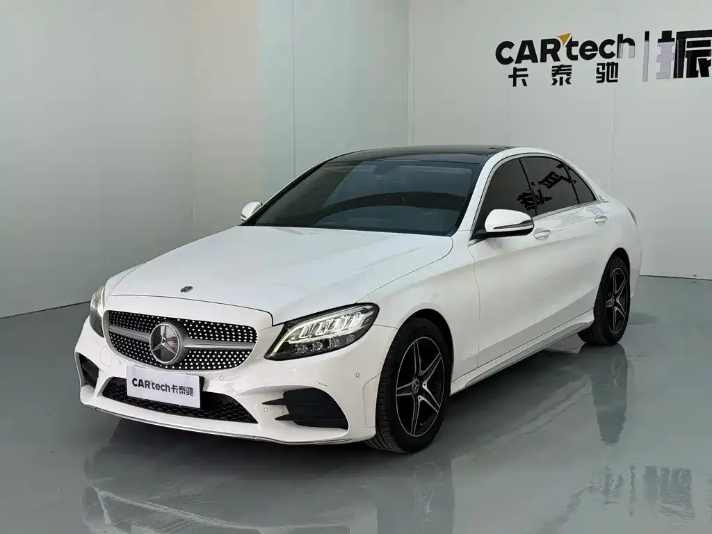 Mercedes-Benz C-Class — фото 1