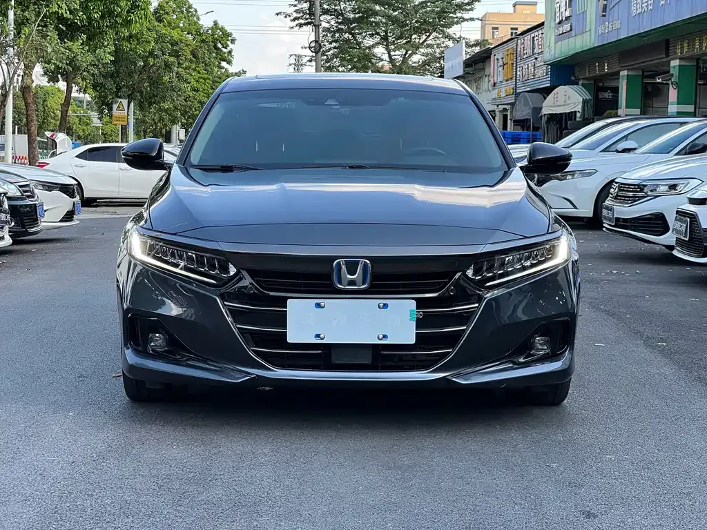 Honda Accord — фото 3